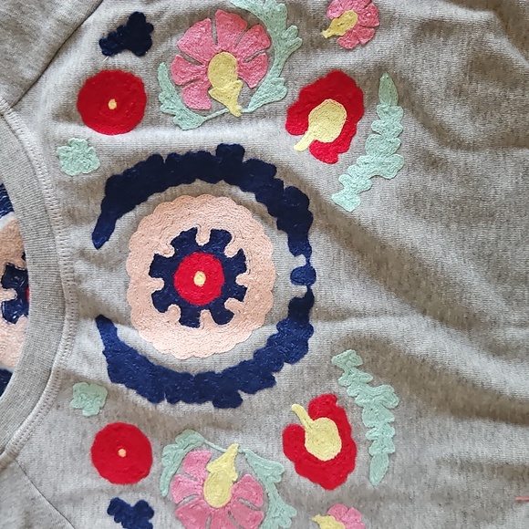 Boden Womens XL Gray Floral Embroidered Sweatshirt - Picture 4 of 5